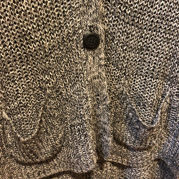 LF B/W KNIT CARDIGAN - Picture 3 of 3